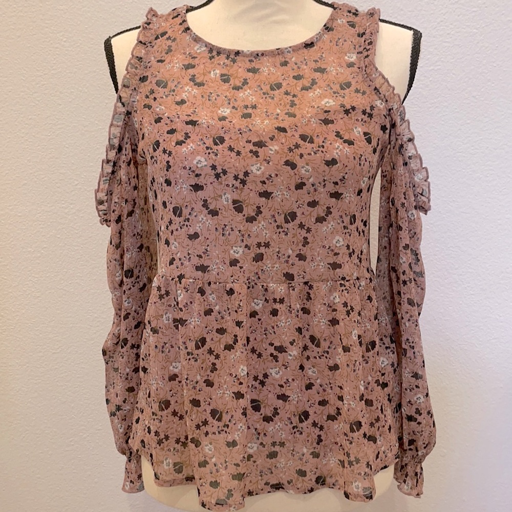 American Eagle Floral Cold-Shoulder Blouse